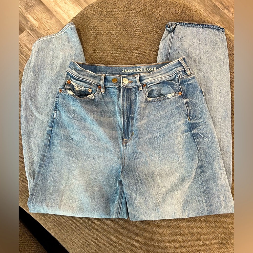 American Eagle Baggy Jeans